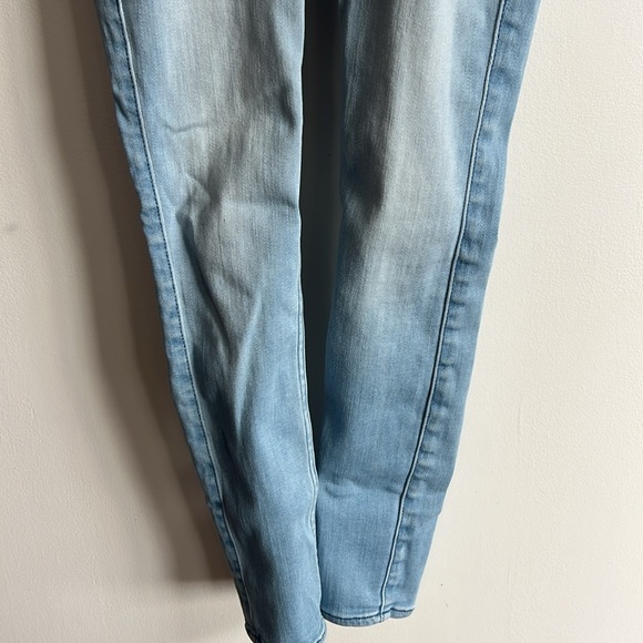 Abercrombie & Fitch Harper Low Rise Jean Legging - Picture 3 of 6